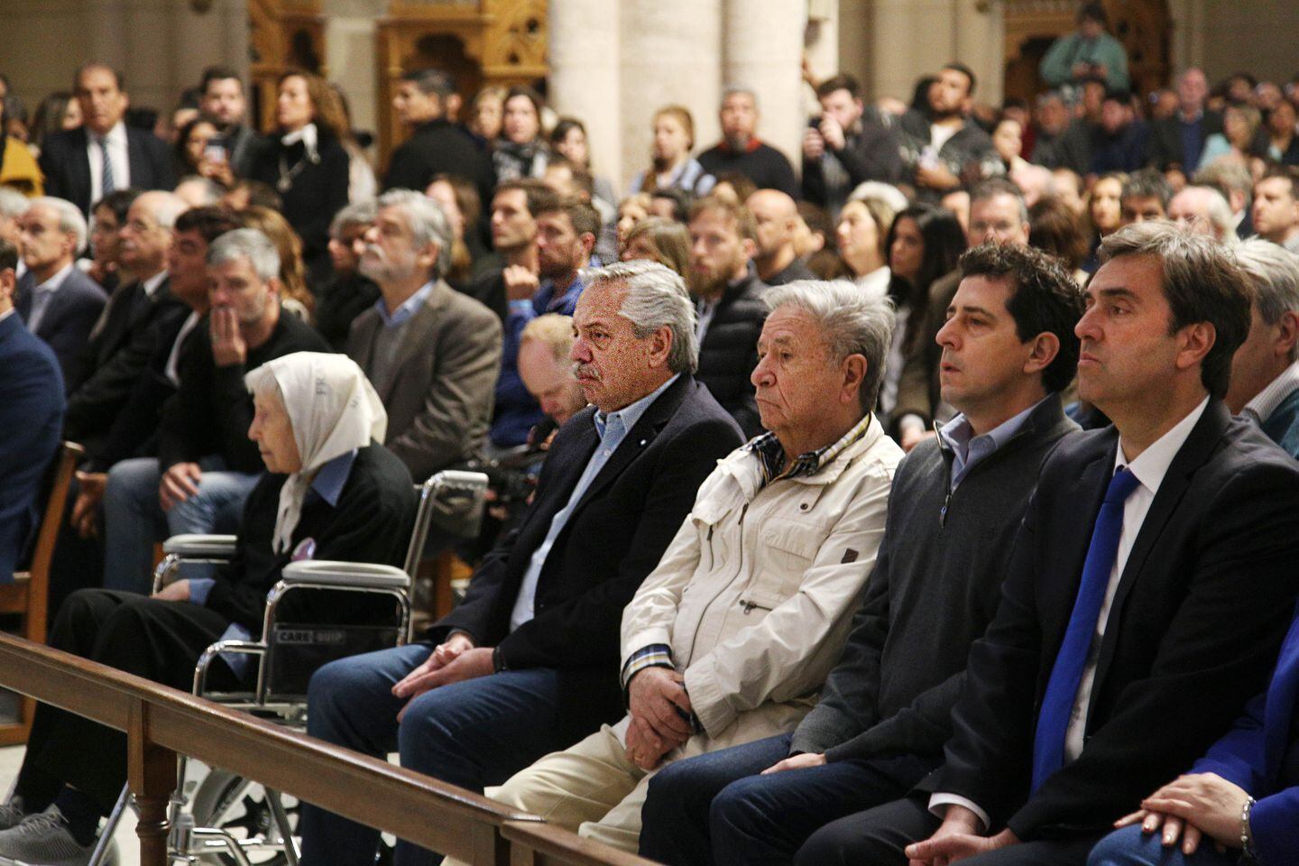 Alberto Fernández participa de la “Misa por la paz y la fraternidad” en Luján.  (Foto NA/Mariano Sánchez).