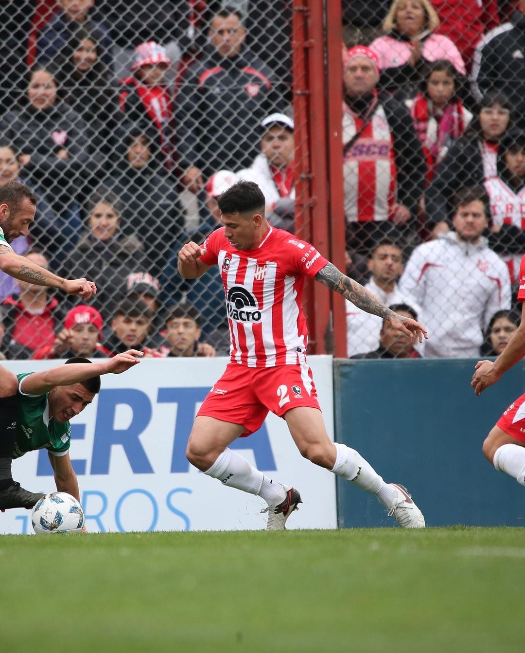 Juan Franco, lateral derecho de Instituto. (Prensa IACC).