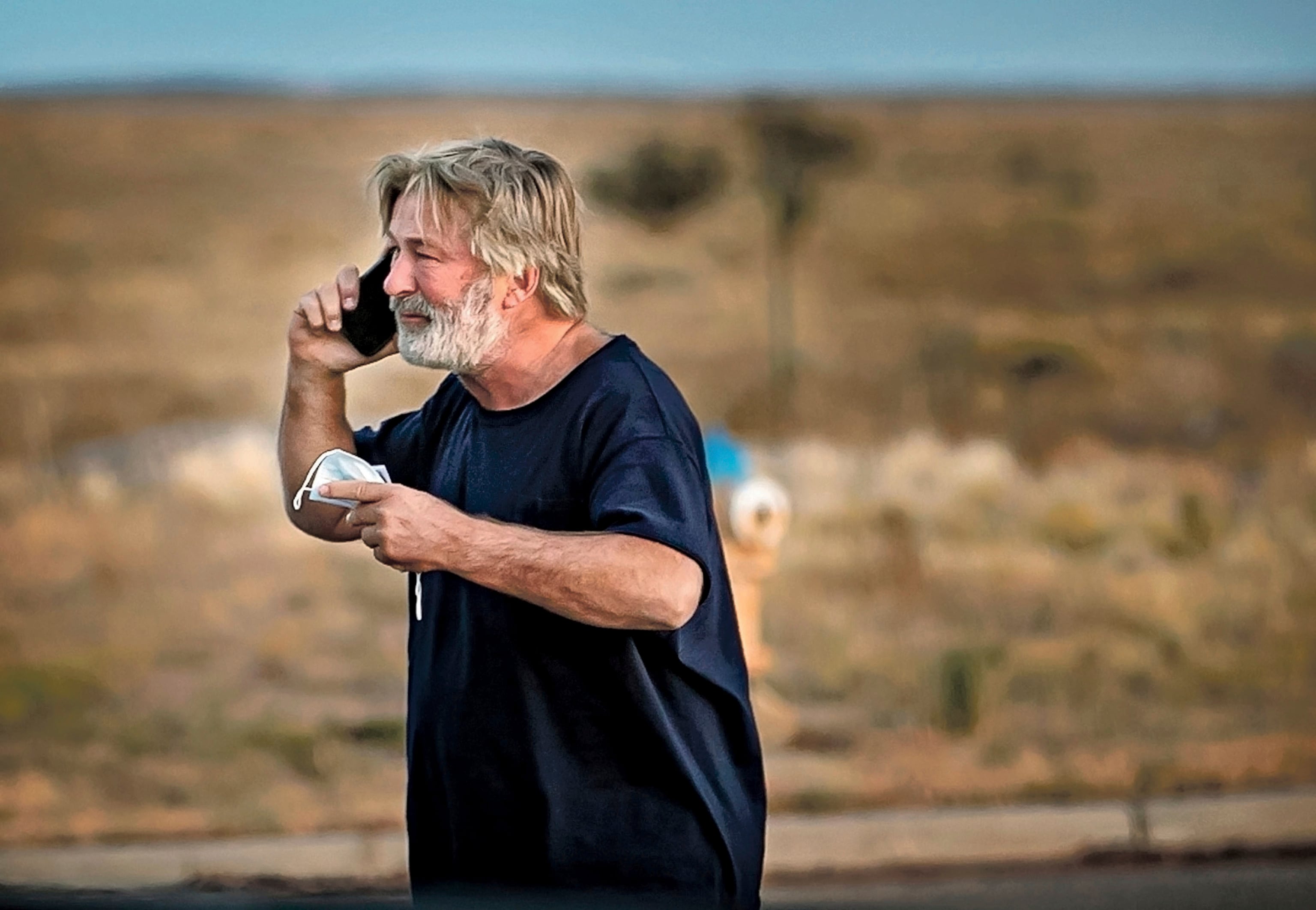 Alec Baldwin tras el accidente fatal en el set de rodaje de "Rust".