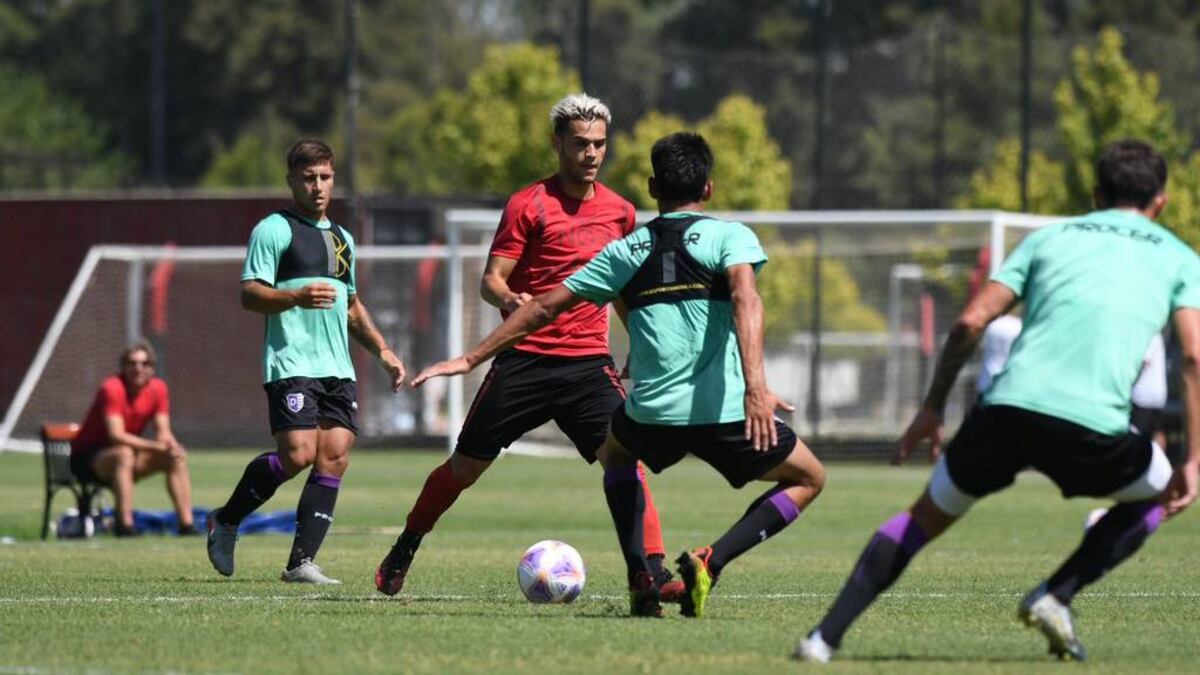 Newell’s recibió a Villa Dálmine en los primeros amistosos de Gabriel Heinze