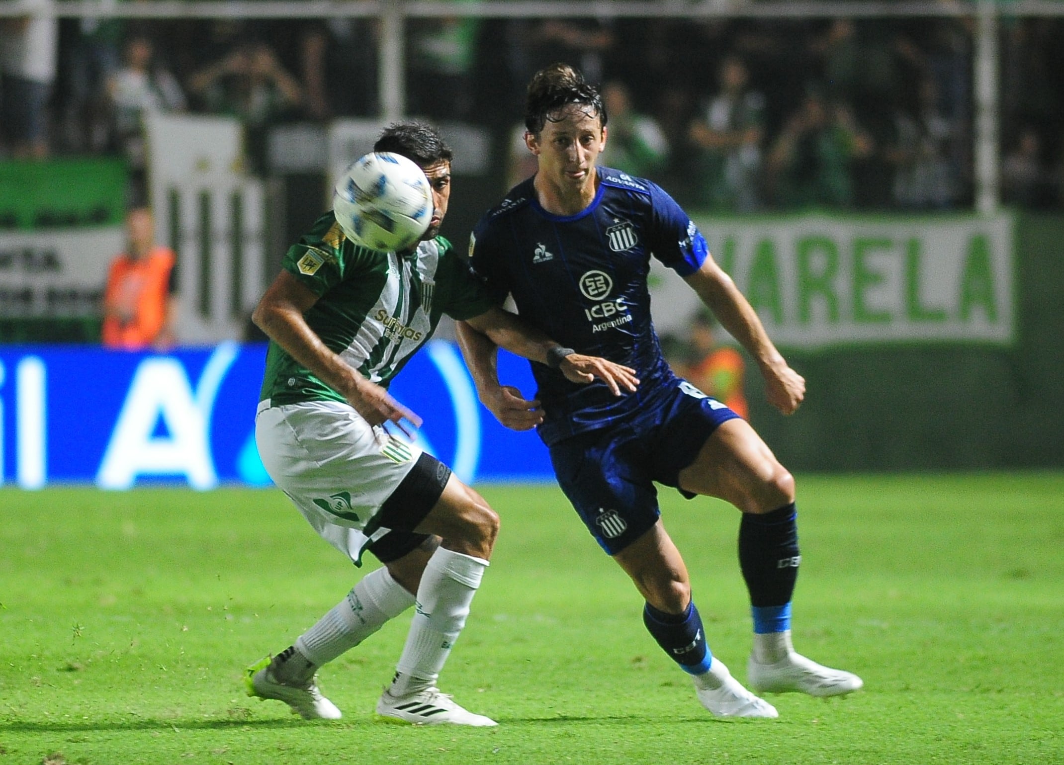 Talleres enfrentó a Banfield por la fecha 11 de la Copa de la Liga Profesional. (Fotobaires)