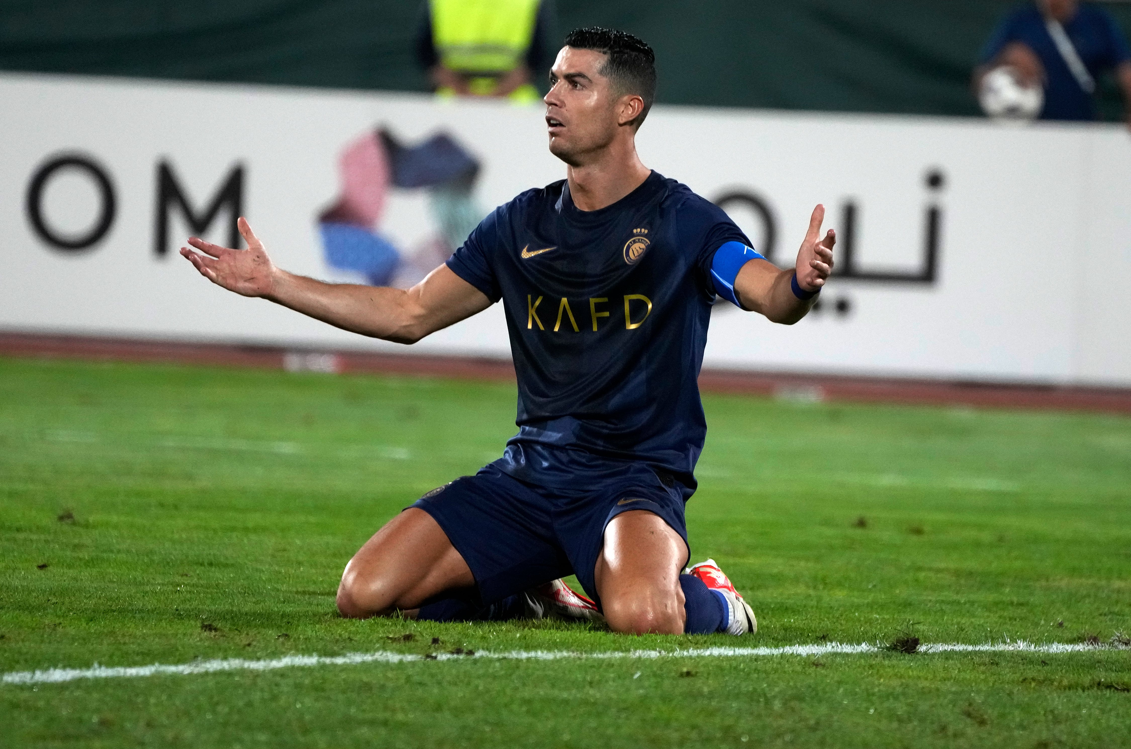 ARCHIVO - Cristiano Ronaldo del club saudí Al Nassr durante el partido contra Persepolis de Irán en la Liga de Campeones de Asia, el martes 19 de septiembre de 2023, en Teherán. (AP Foto/Vahid Salemi)