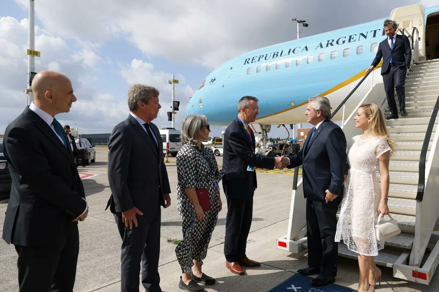 Alberto Fernández y Fabiola Yáñez llegaron a la cumbre de la CELAC con la Unión Europea.