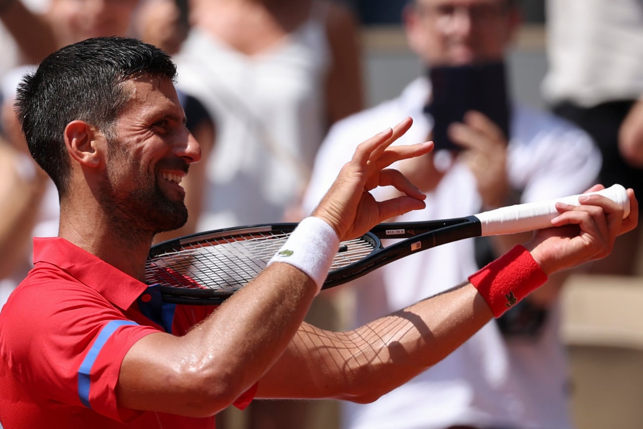 Juegos Olímpicos: Novak Djokovic venció a Carlos Alcaraz y ganó por primera vez el oro en esta competencia. EFE/ Juanjo Martín