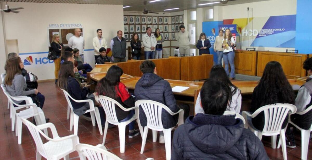 Hay 8 equipos que compiten por el premio mayor del concurso Alvear Proyecta