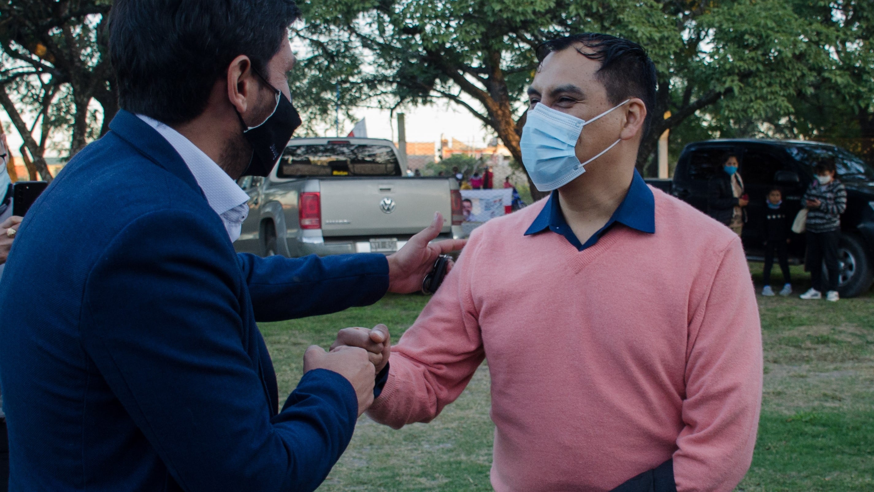 Omar Gutiérrez ya recorre la provincia como candidato a diputado por el frente Cambia Jujuy.