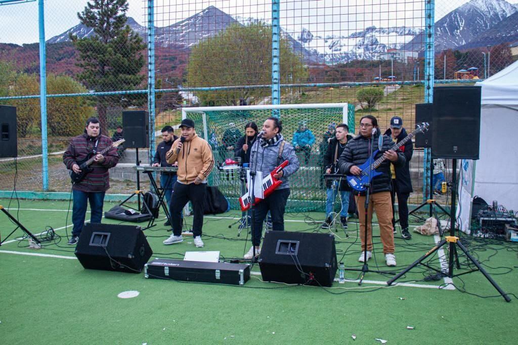 Programa "Comunidad en Movimiento" ya se presenta por los barrios de Ushuaia.