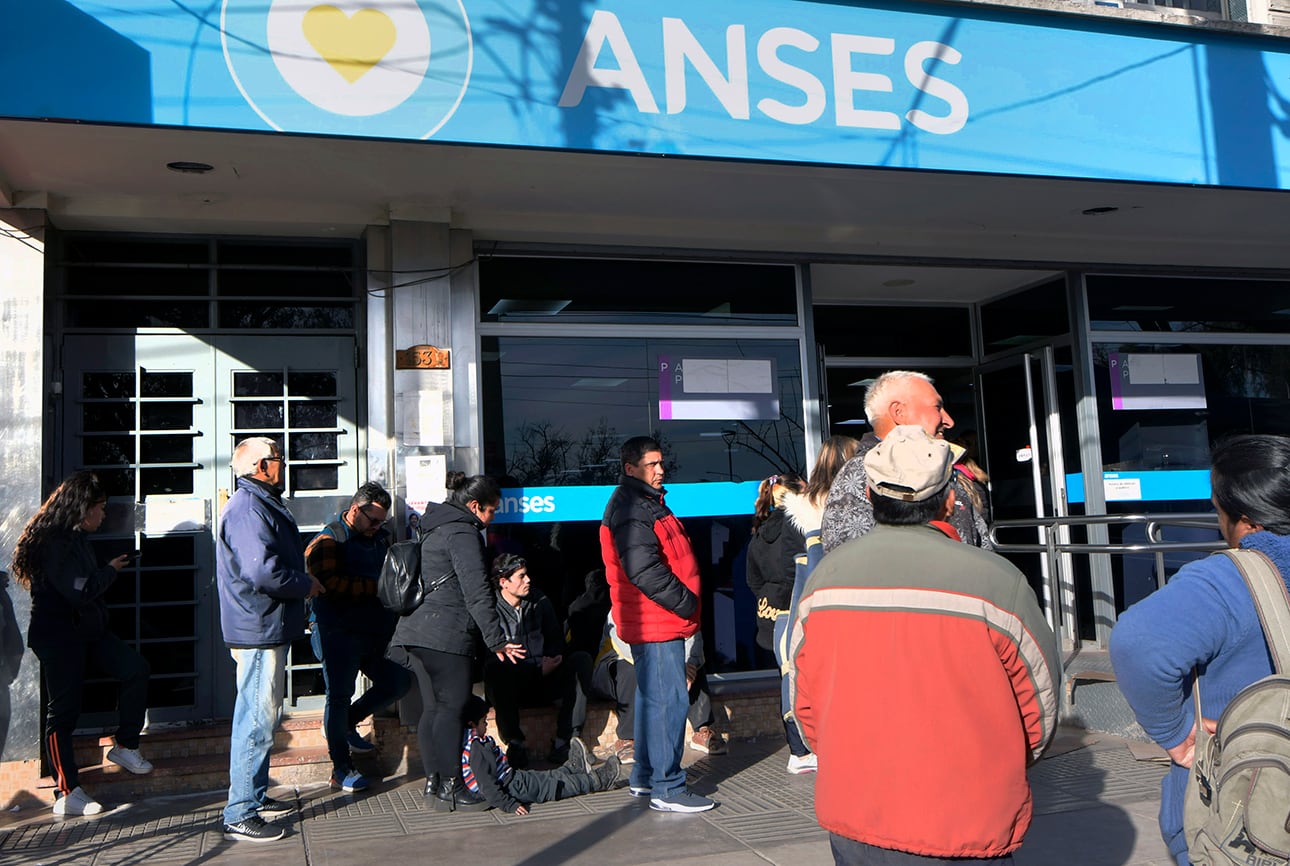 El Gobierno anunció cambios en los préstamos para jubilados y pensionados.