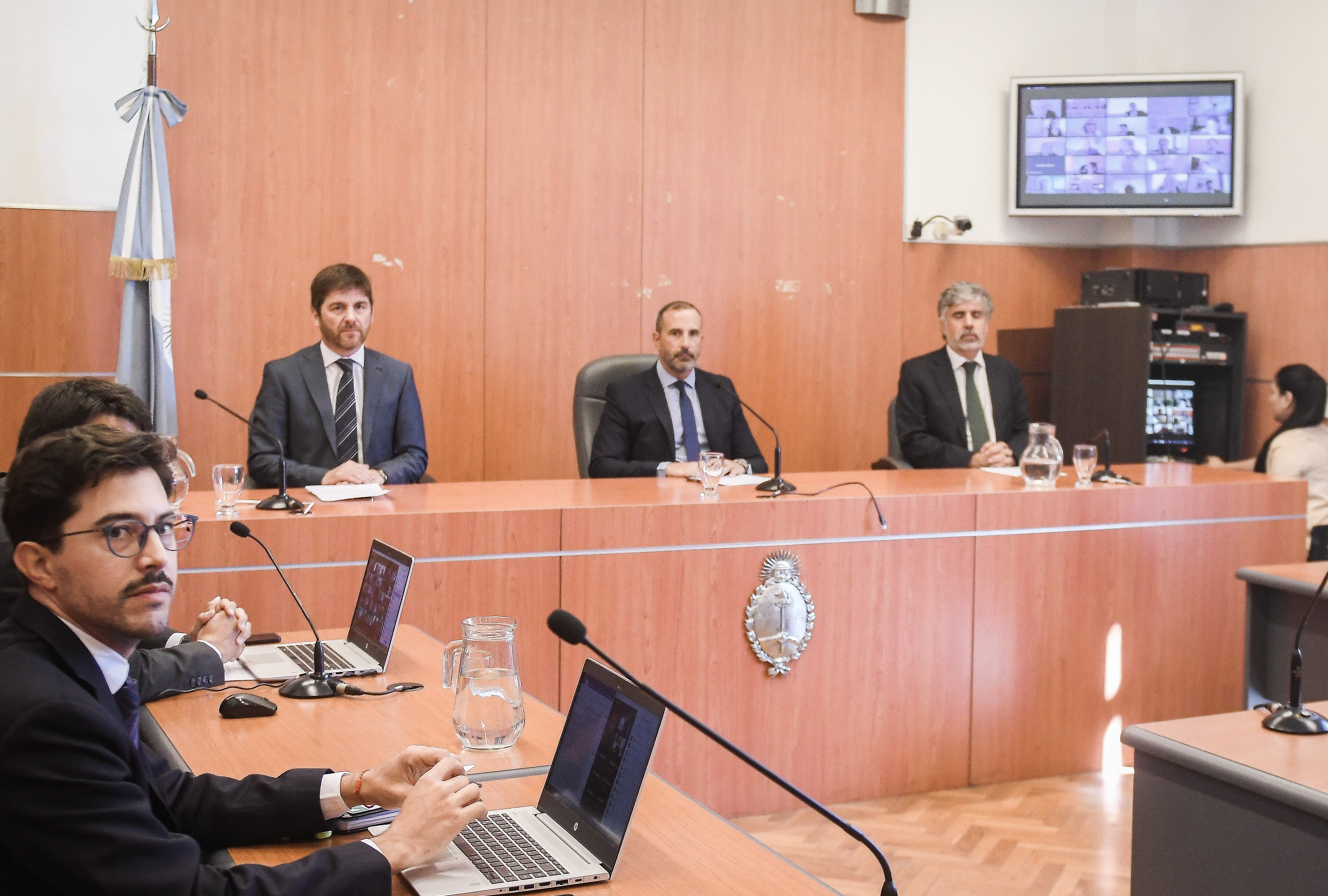 Juicio Vialidad en Comodoro Py. Los jueces del TOF2 Andrés Basso , Jorge Gorini y Rodrigo Giménez Uriburu.