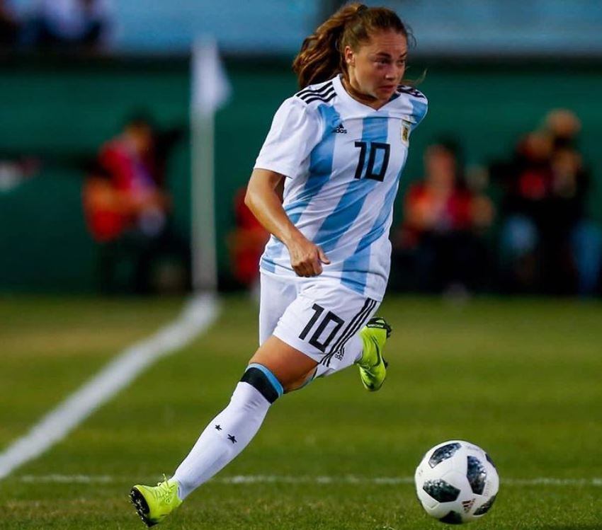 Estefanía Banini, futbolista de la Selección Argentina. /Gentileza Instagram