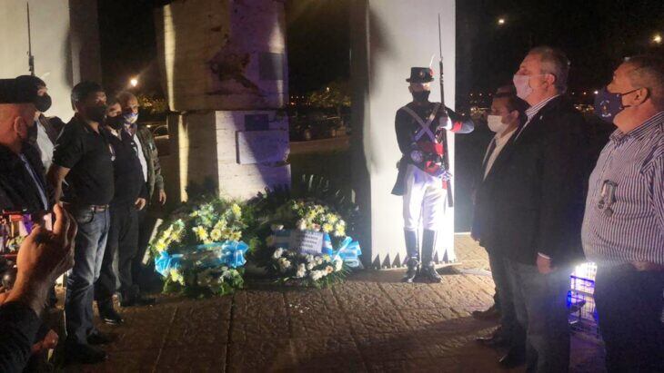 Participaron del homenaje Carlos Arce, Hugo Mario Passalacqua, Leonardo Stelatto y efectivos de las fuerzas de seguridad.