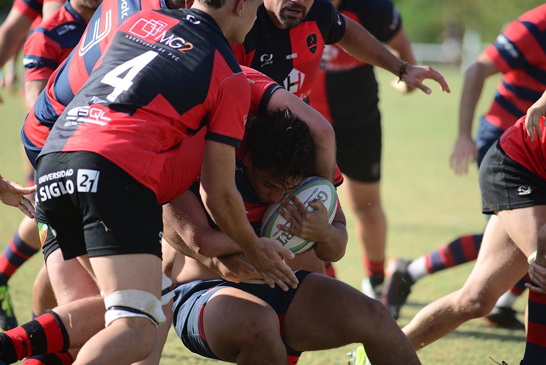 Partido rugby Tablada vs Athletic cancha del bajo. (José Gabriel Hernández / La Voz)