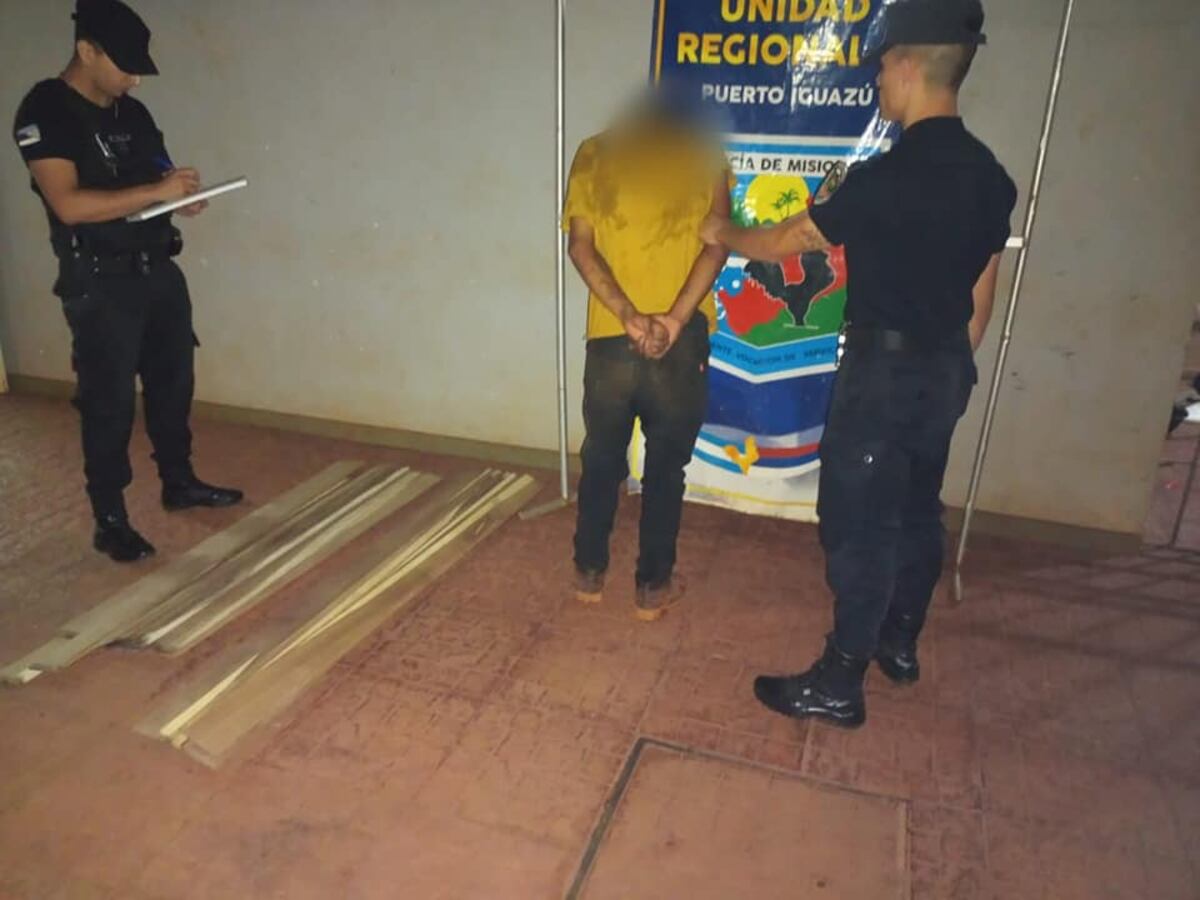 Comandante Andresito: robaba una obra en construcción y fue detenido