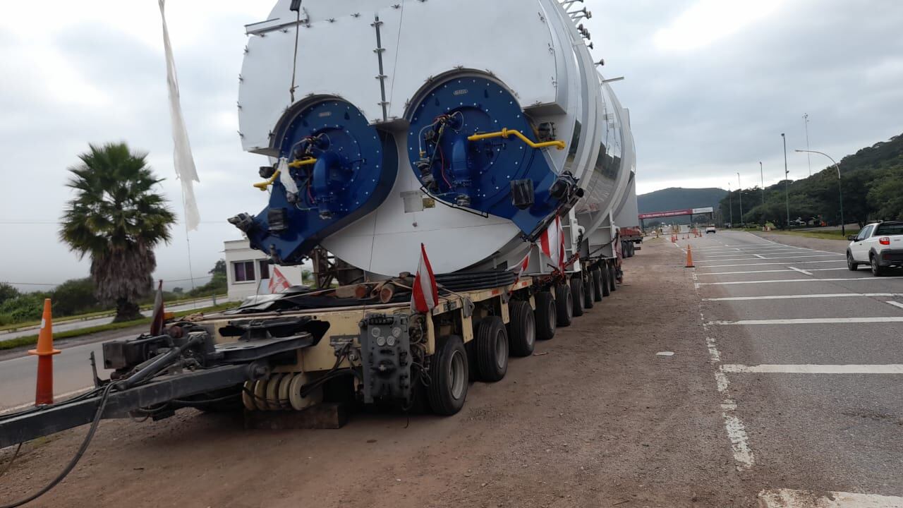 Una caldera gigante llamó la atención en distintas rutas de Salta