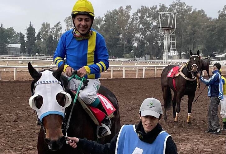 Forasteiro ganó la séptima carrera en el Hipódromo de Mendoza.