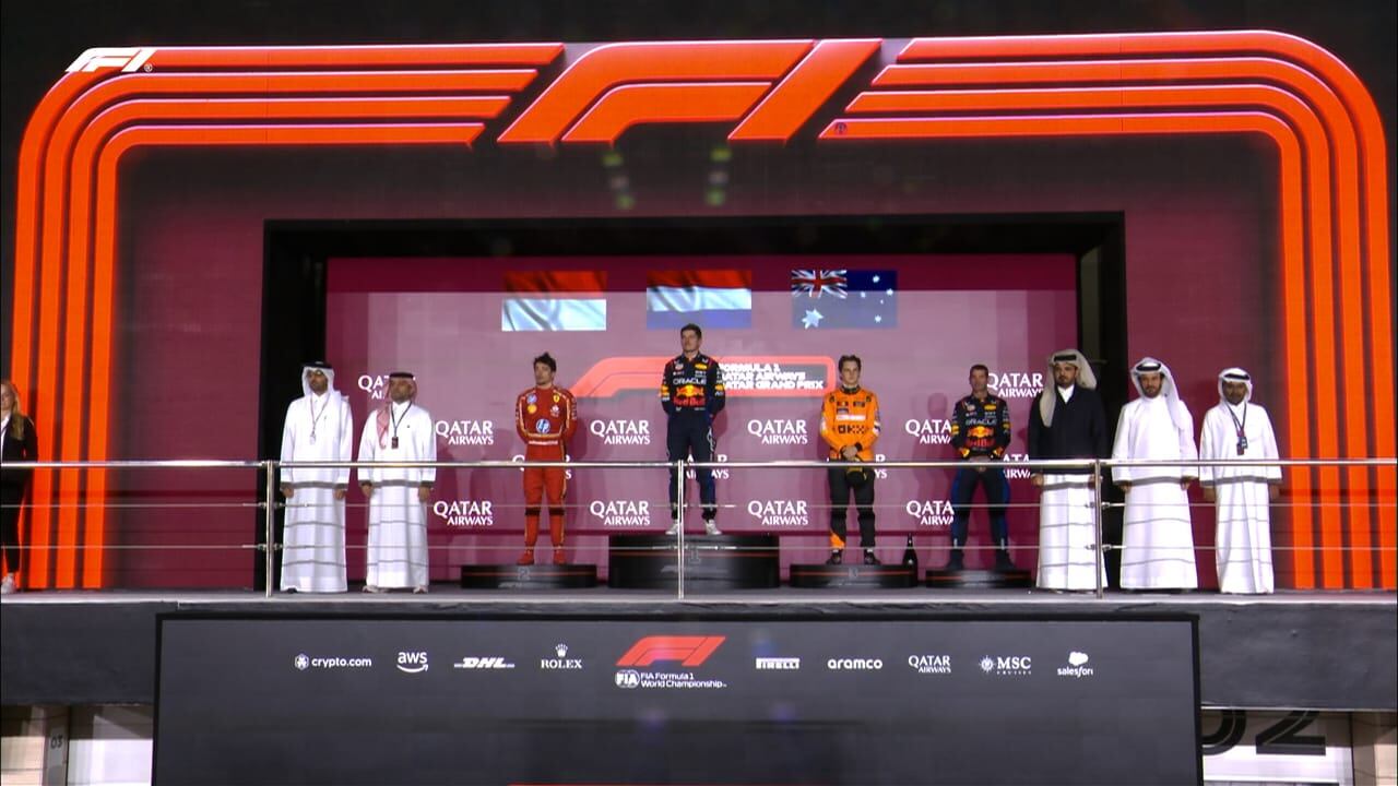 Verstappen, ganador; Leclerc, segundo; y Piastri, tercero. El podio de Catar.  (F1)