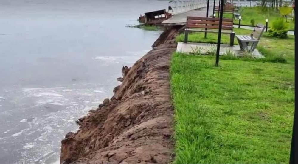 En Esquina llovieron 1.100 milímetros de agua en 10 días.