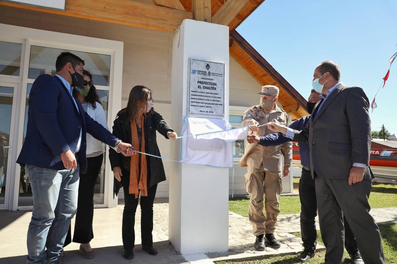 Autoridades nacionales, provinciales y locales participaron del acto de inauguración en El Chaltén.