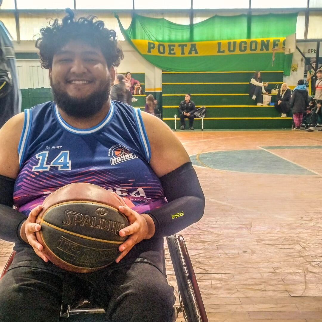 Nahuel Maldonado basquet adaptado en silla de ruedas Arroyito