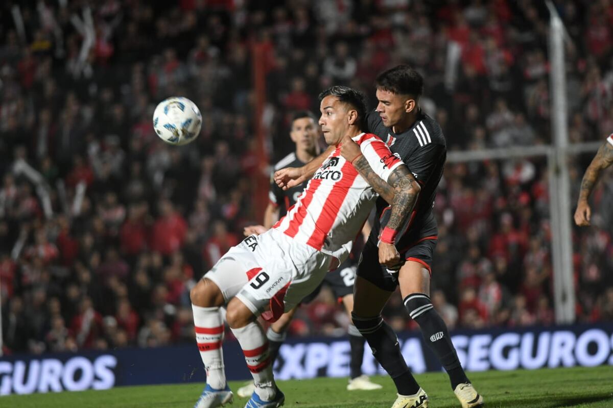 Instituto no pudo contra River y cayó 3 a 1, por un triplete de Facundo Colidio