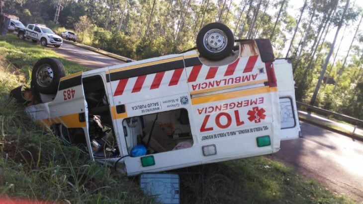 Accidente en El Alcázar tiene como protagonistas a una ambulancia y una mujer embarazada que iba a bordo