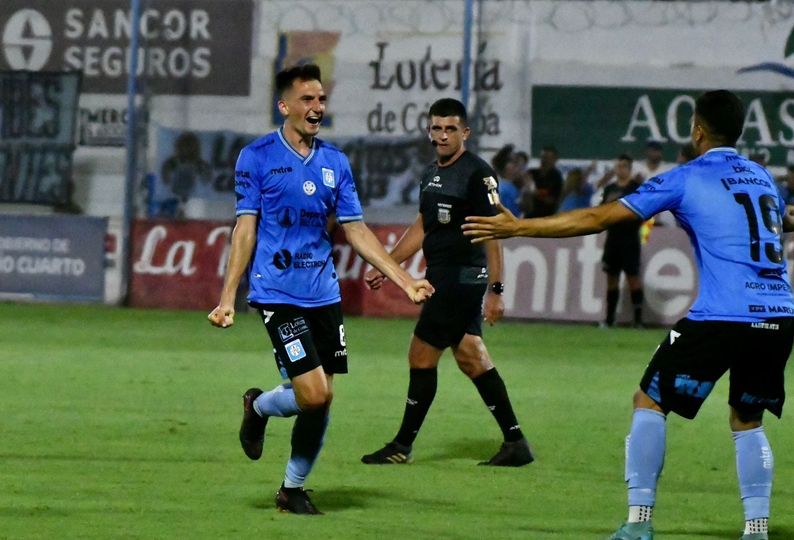 Estudiantes de Río Cuarto venció de local a Agropecuario por la Primera Nacional. (Tomás Fragueiro / La Voz)