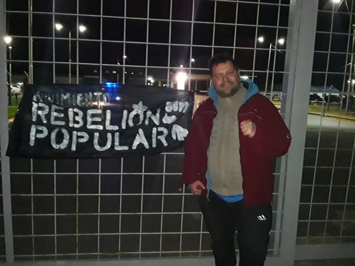 Un hombre murió en el Obelisco en medio de incidentes entre la Policía de la Ciudad y manifestantes