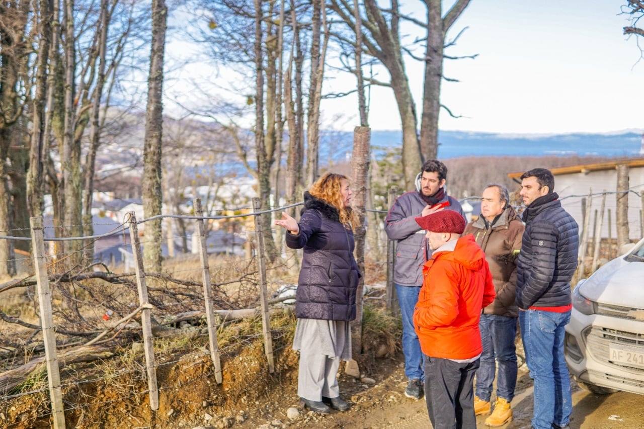 Juntos recorrieron los lugares donde se realizarán las obras.