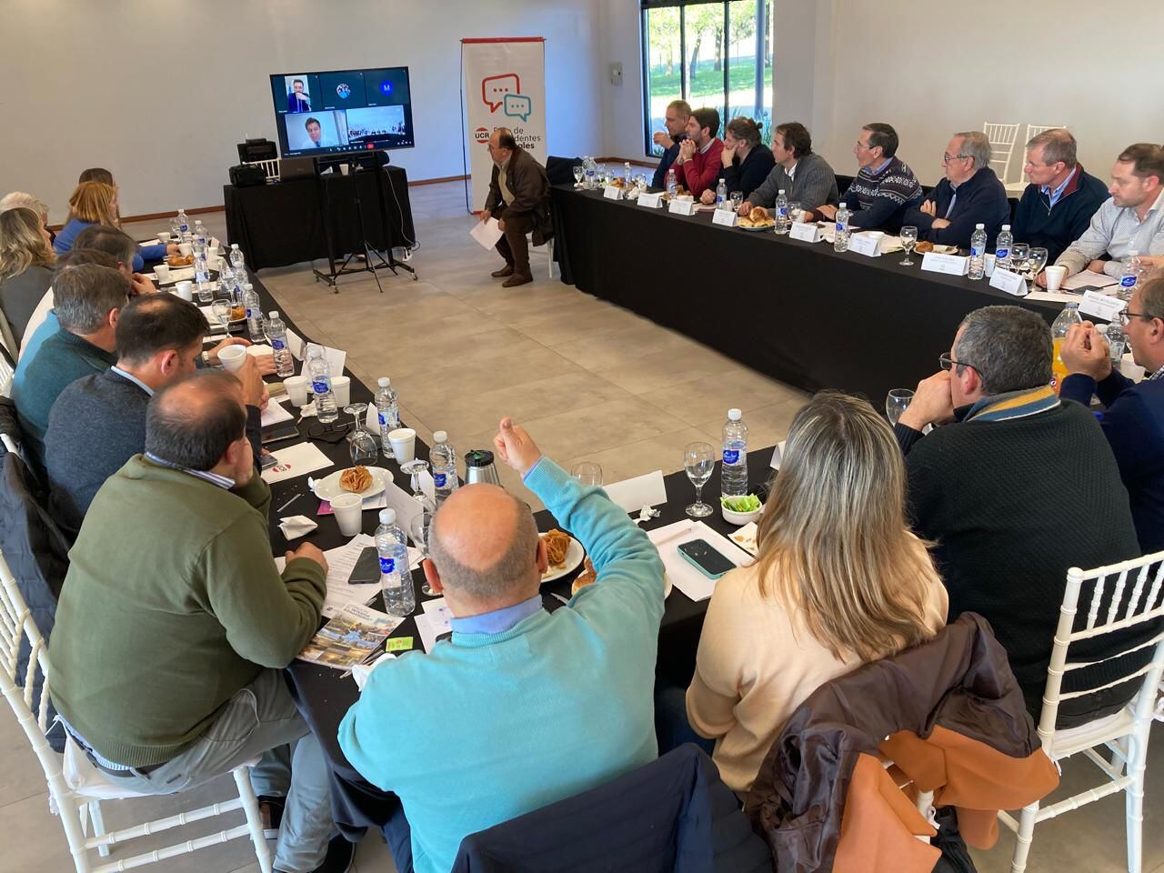 Gonzales Chaves: Lucia Gómez Presente En El Cuarto Foro De Intendentes Radicales Bonaerenses