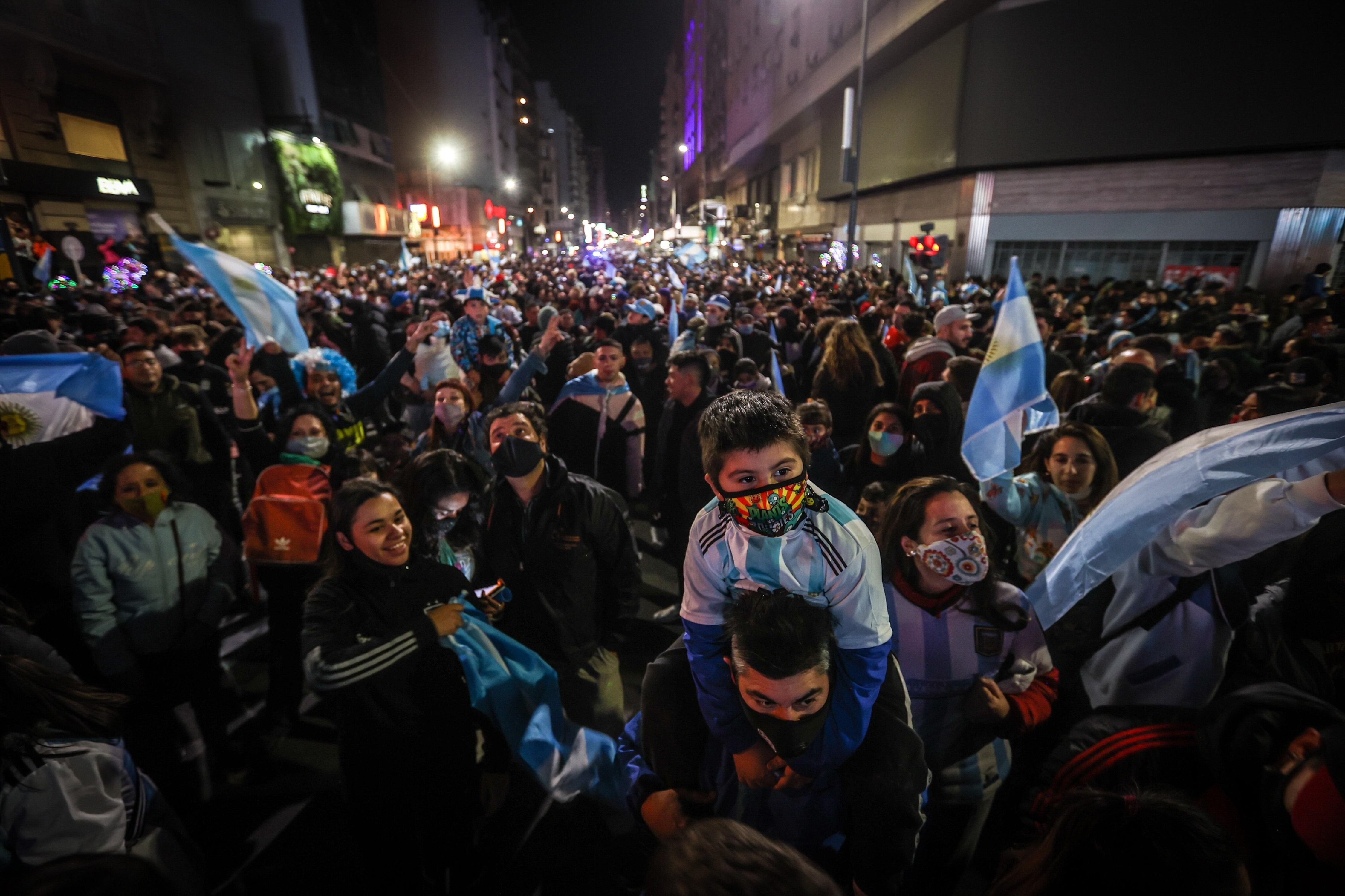 Los festejos de Argentina campeón en el Obelisco.