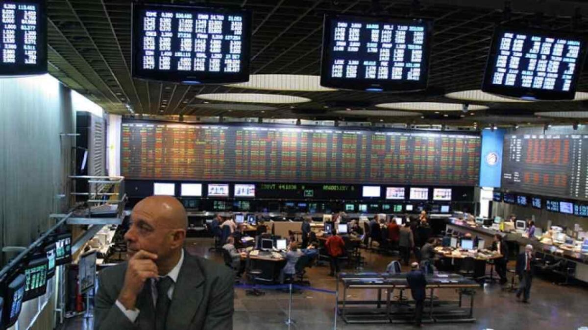 El riesgo país se disparó y superó los 1800 puntos tras la caída de los bonos argentinos