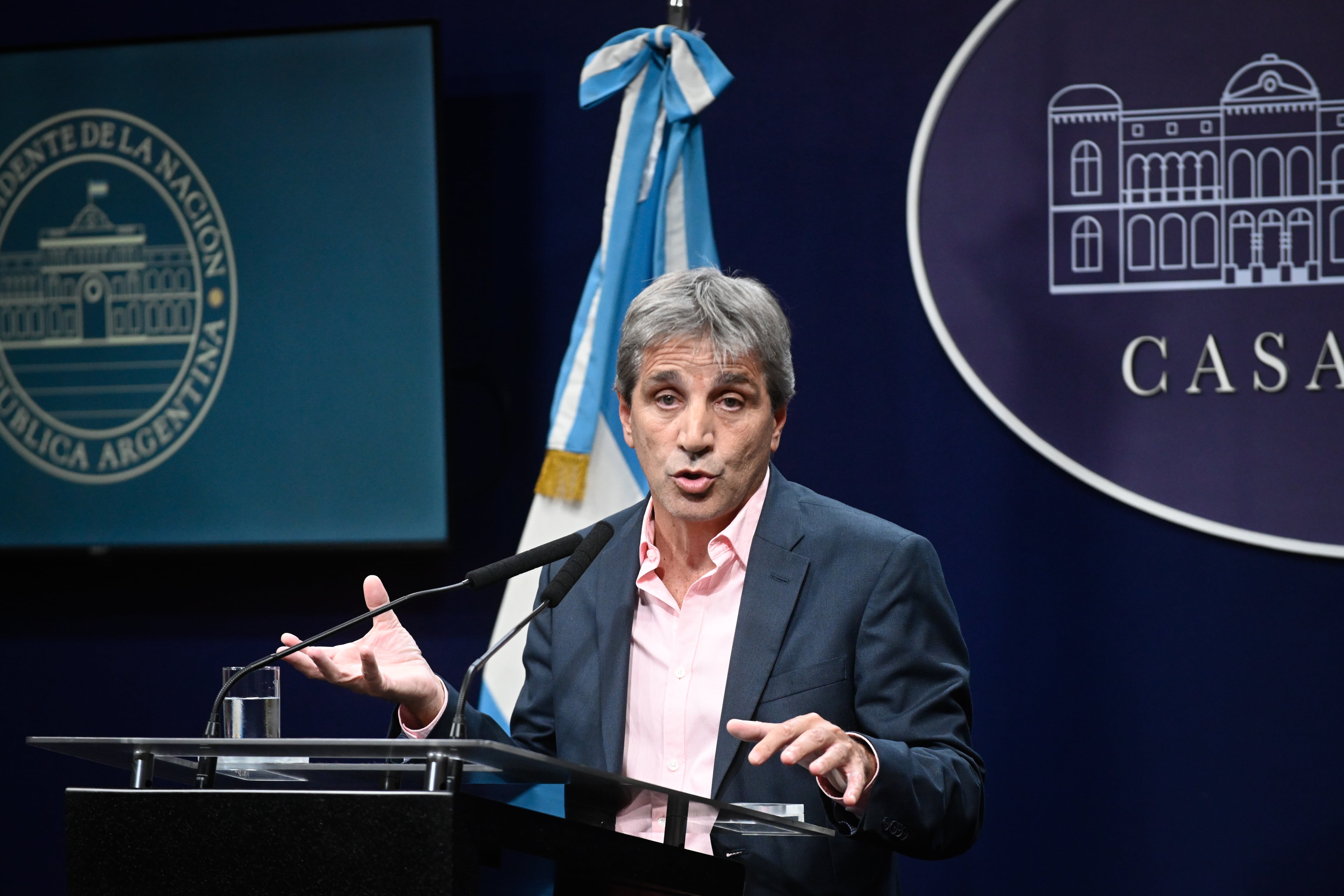 Cristina Kirchner criticó al ministro de Economía, Luis Caputo.