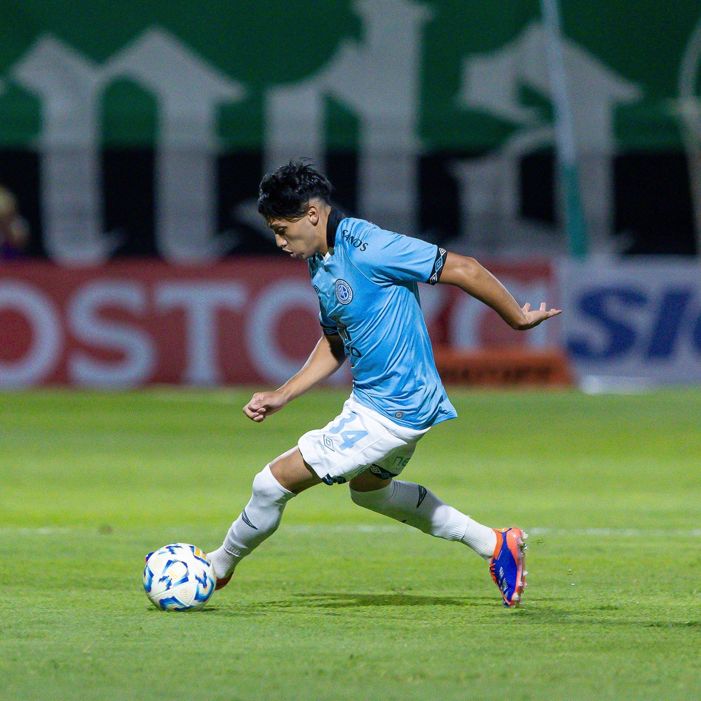 Belgrano en su partido ante San Martín, en San Juan. (Prensa Belgrano).