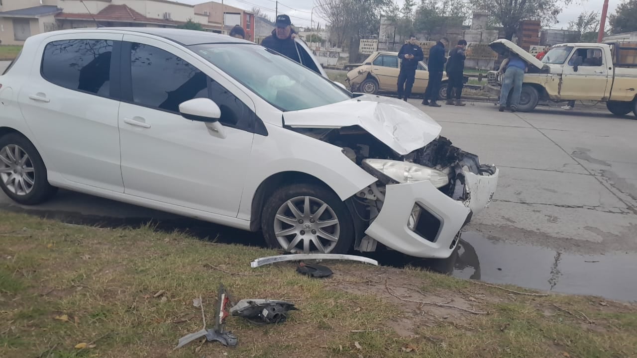 triple choque en avenida Caseros y La Plata