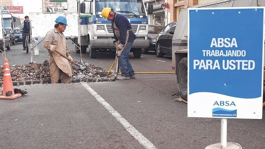 Cuadrillas de ABSA realizaron trabajos en Bahía Blanca