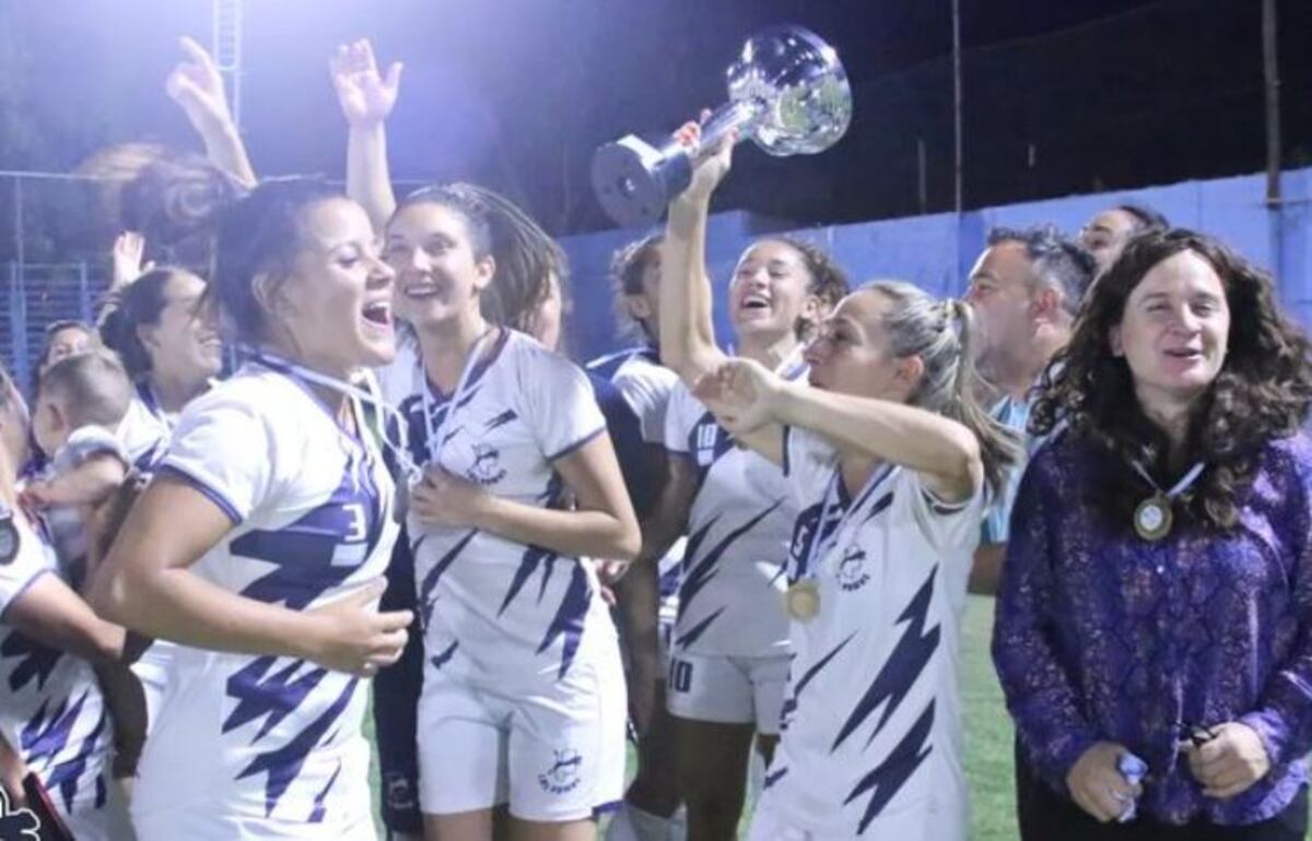 Fútbol femenino: Las Pumas campeonas de la Liga Mendocina, a una semana de festejar por Copa Mendoza