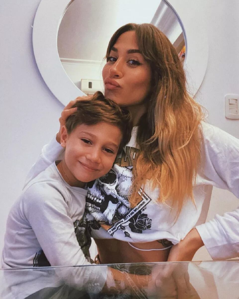 Jimena Baron y su hijo Morrison Osvaldo