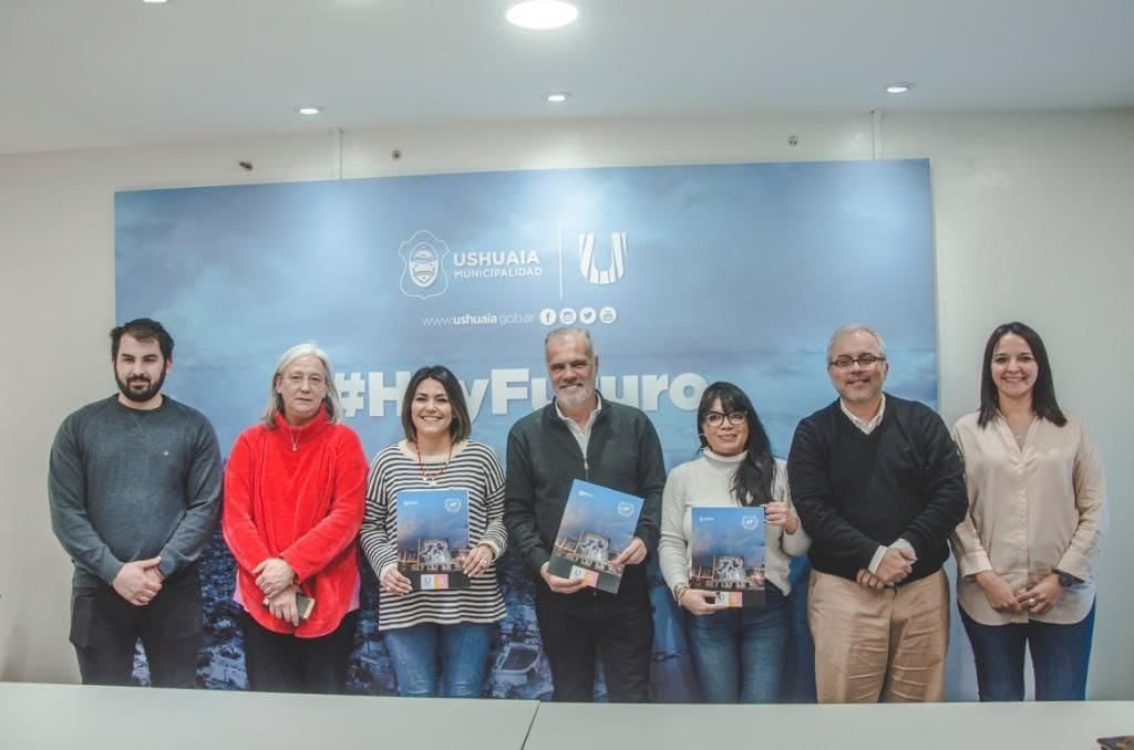 La secretaria de Políticas Sociales, Sanitarias y Derechos Humanos de Ushuaia, Sabrina Marcucci, se reunió con el titular de la Secretaría Nacional de Niñez, Adolescencia y Familia (SENAF), Daniel Lerner.