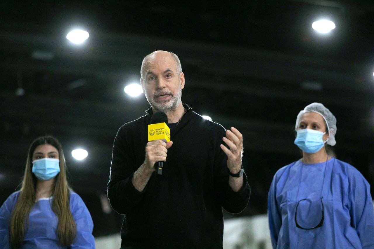 Horacio Rodríguez Larreta anunció en conferencia de prensa que no acatarán la medida del gobierno nacional. (Prensa)