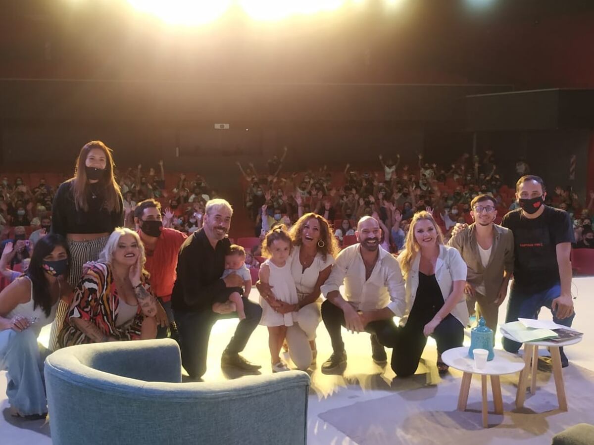 “La Mentirita” se despidió de la temporada de verano 2021 de Carlos Paz