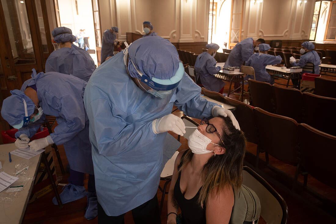 Testeos de coronavirus. Foto: Ignacio Blanco / Los Andes 