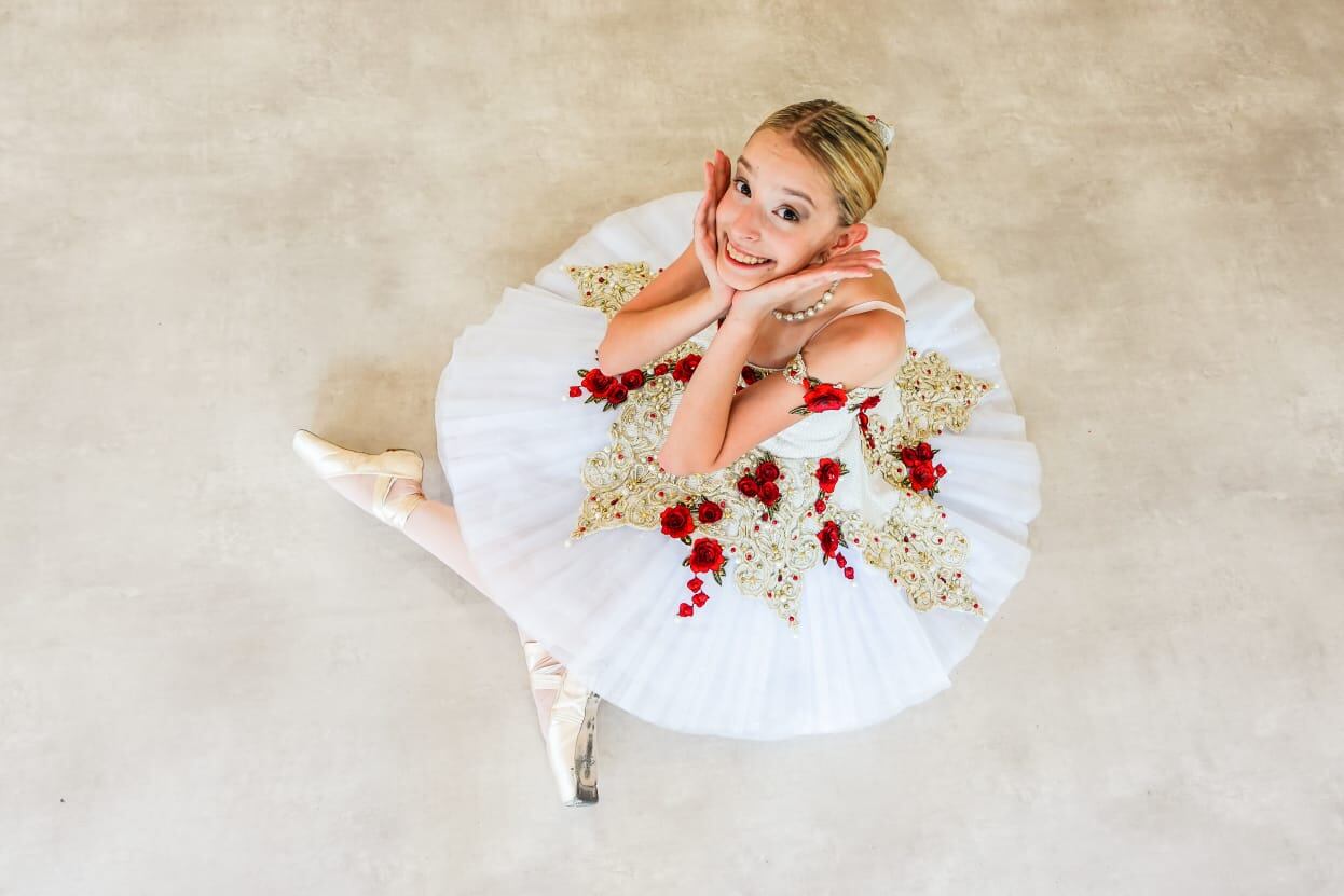 Abril Marcucci, una bailarina cordobesa de 15 años que lleva el ballet en la sangre.