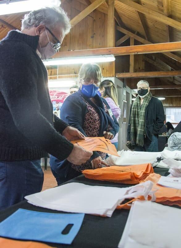 El Municipio realizó una visita a los integrantes de la Cooperativa Textil Sur