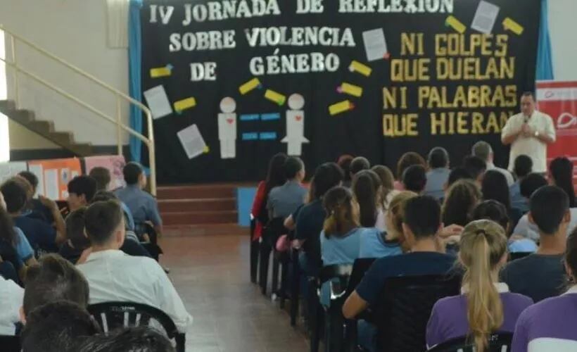 El Instituto de Estudios Superiores “De las Misiones” en contra de la violencia de género. Foto: Miguel Garcete