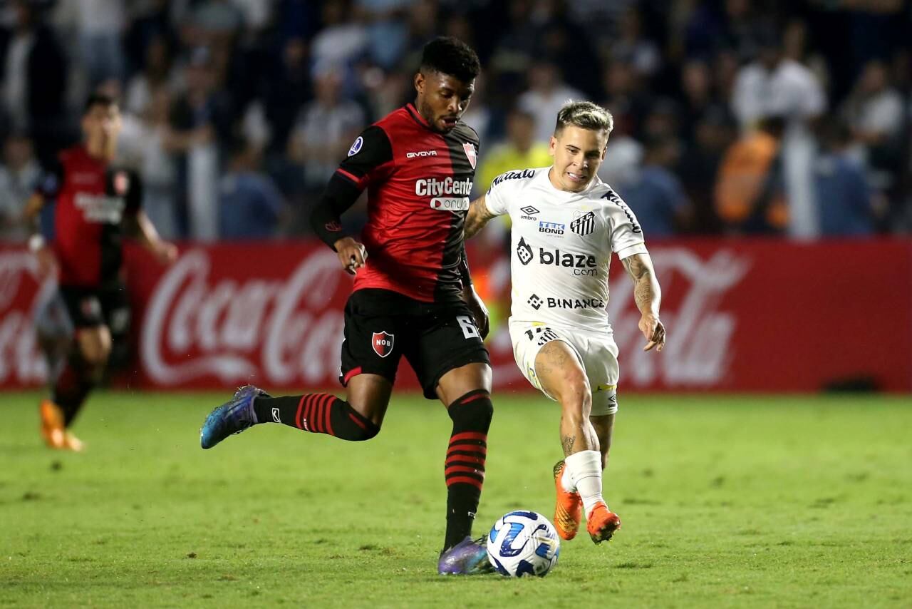 Jherson Mosquera inició la jugada del gol de la victoria en São Paulo.