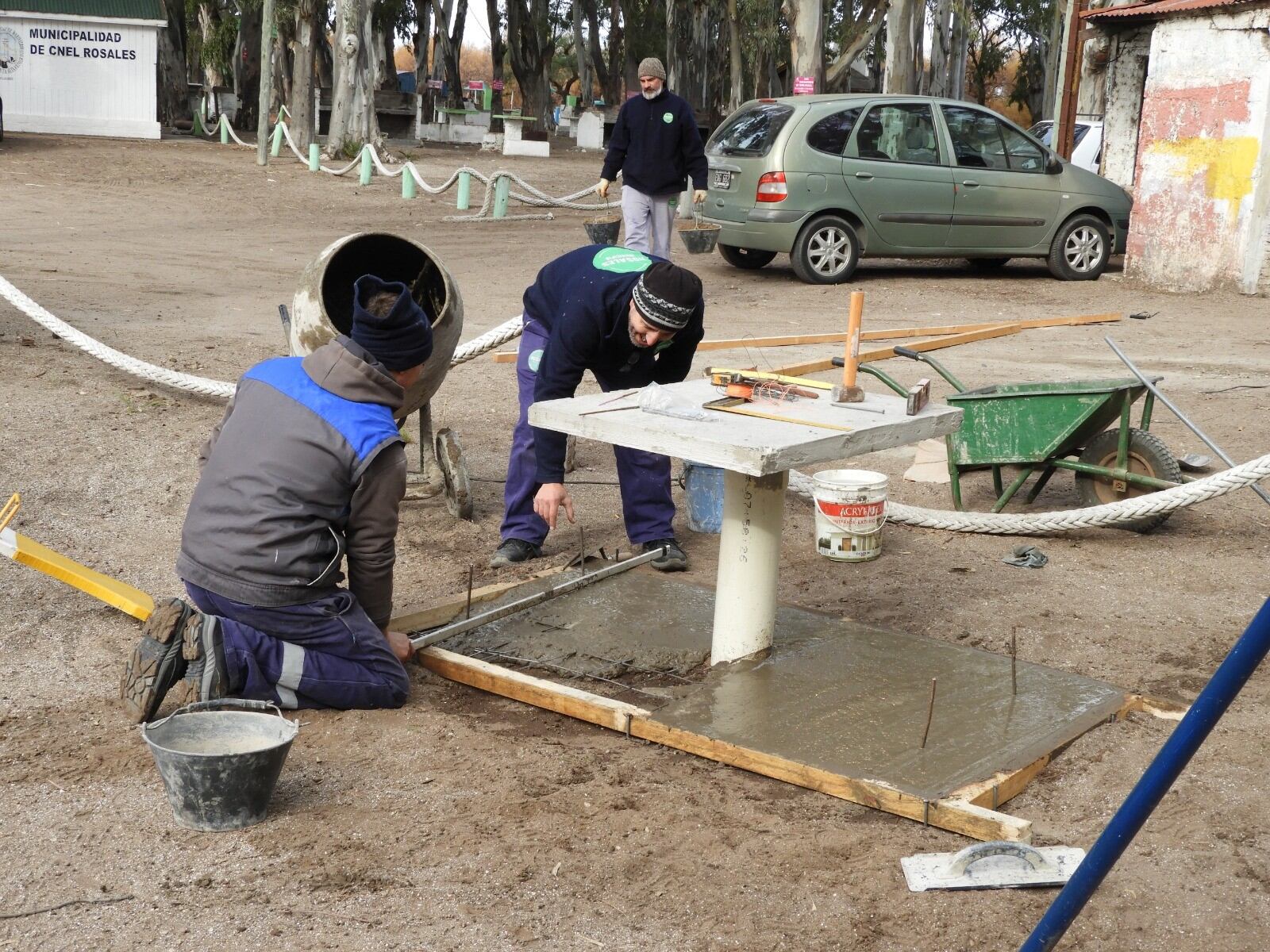 Colocan juegos de mesas y sillas en Plaza de Villa del Mar