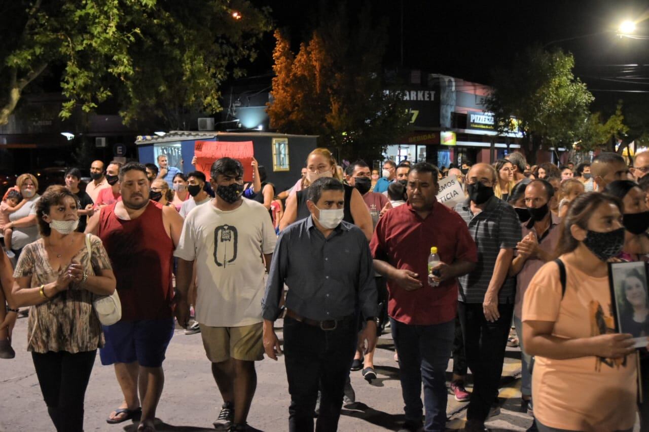 Más de 1.000 personas salieron a la calle a pedir justicia y más seguridad. 