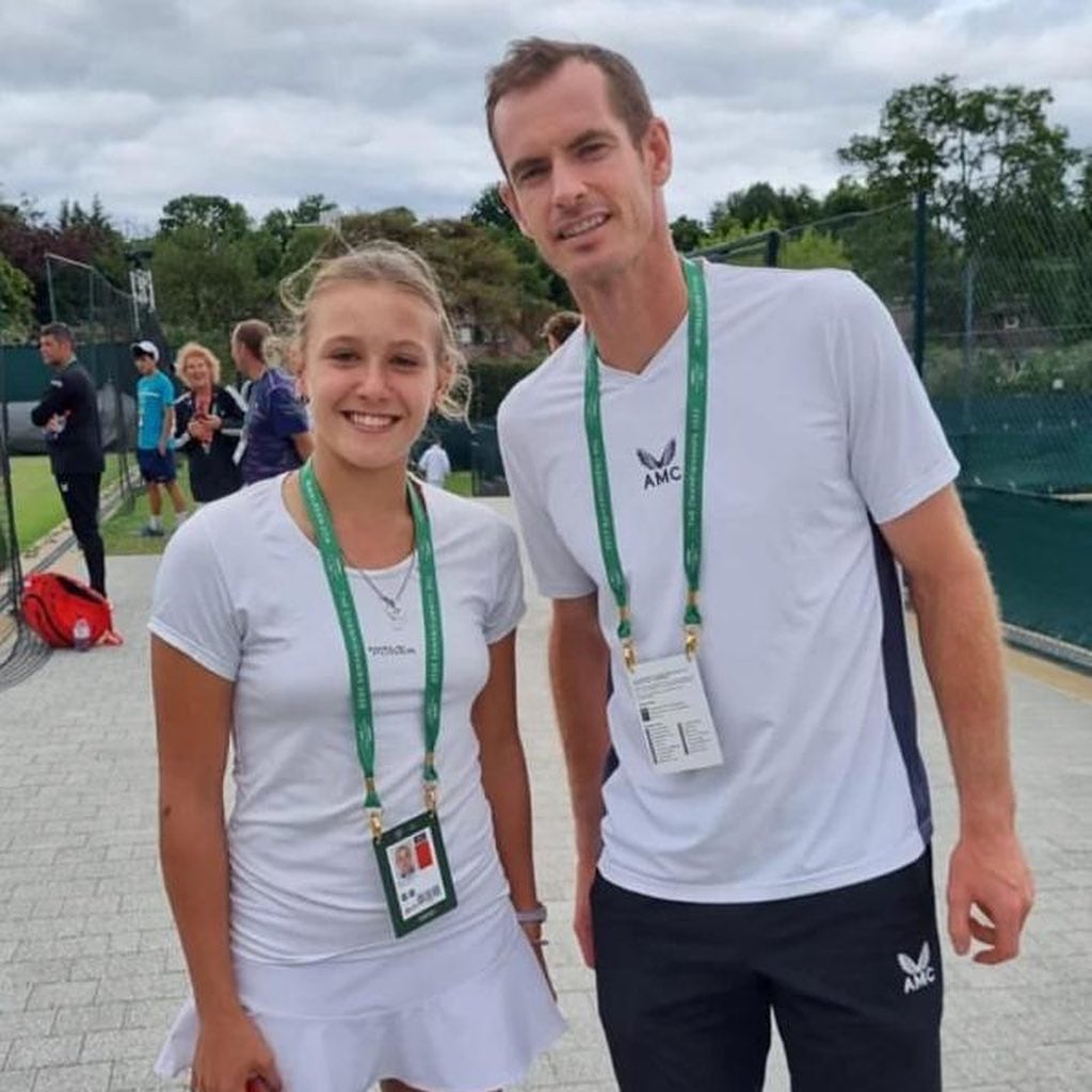 Sol Larraya Guidi, la tenista de Tandil que causa furor en Wimbledon