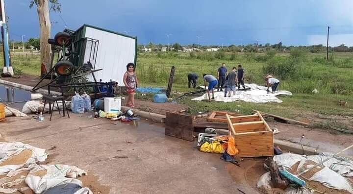 Los puestos de control policiales sufrieron l azote del viento