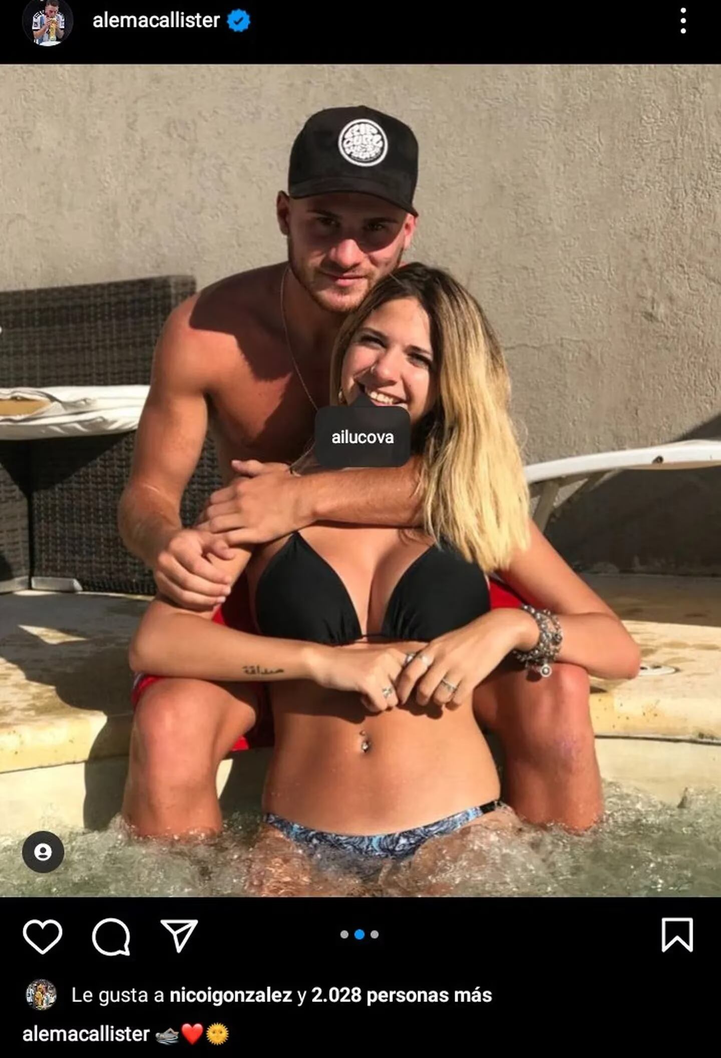 Alexis Mac Allister junto a Ailén Cova, que habría pasado de ser su mejor amiga a novia. (Foto: instagram/alemacallister)